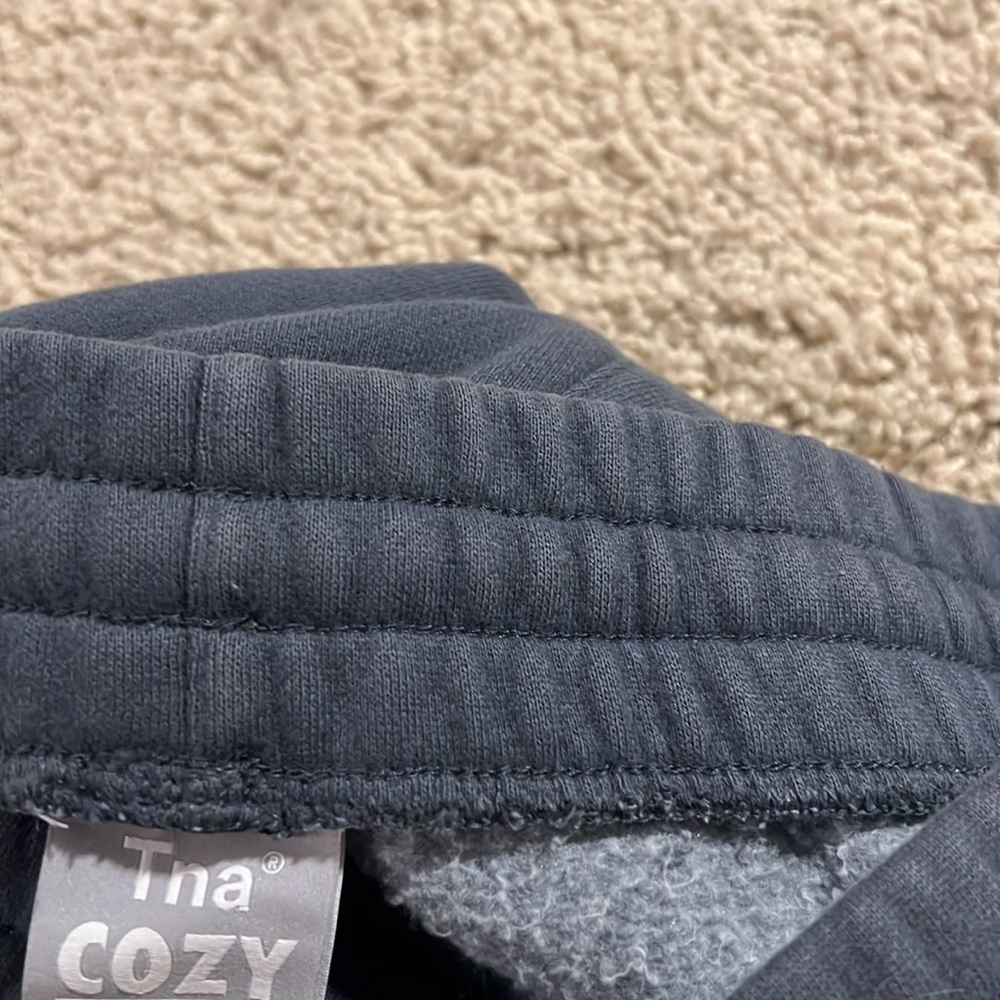 Aritzia Tna Fleece Shorts - Picture 8 of 14